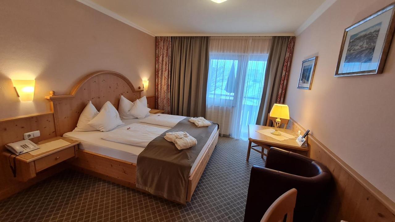 Sport Und Familienhotel Klausen Kirchberg in Tirol Exterior foto