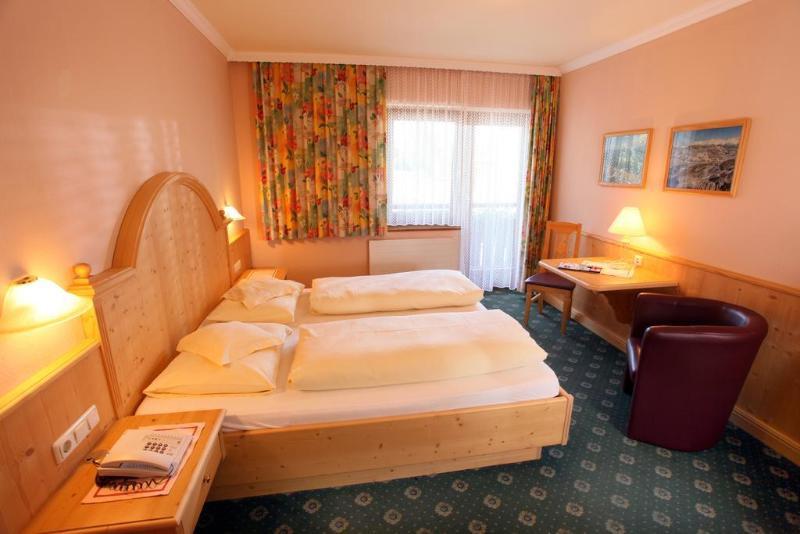 Sport Und Familienhotel Klausen Kirchberg in Tirol Exterior foto